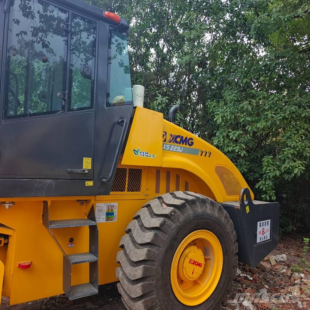 XCMG XS223J Vieno būgno volai