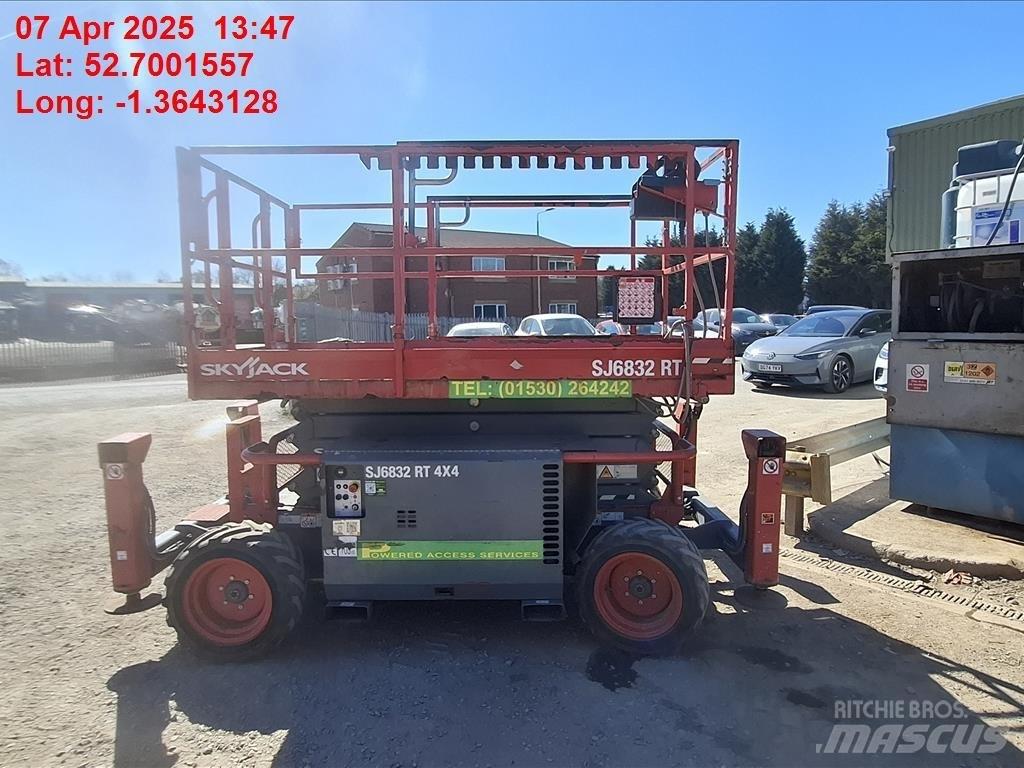 SkyJack SJ 6832 RT Žirkliniai keltuvai