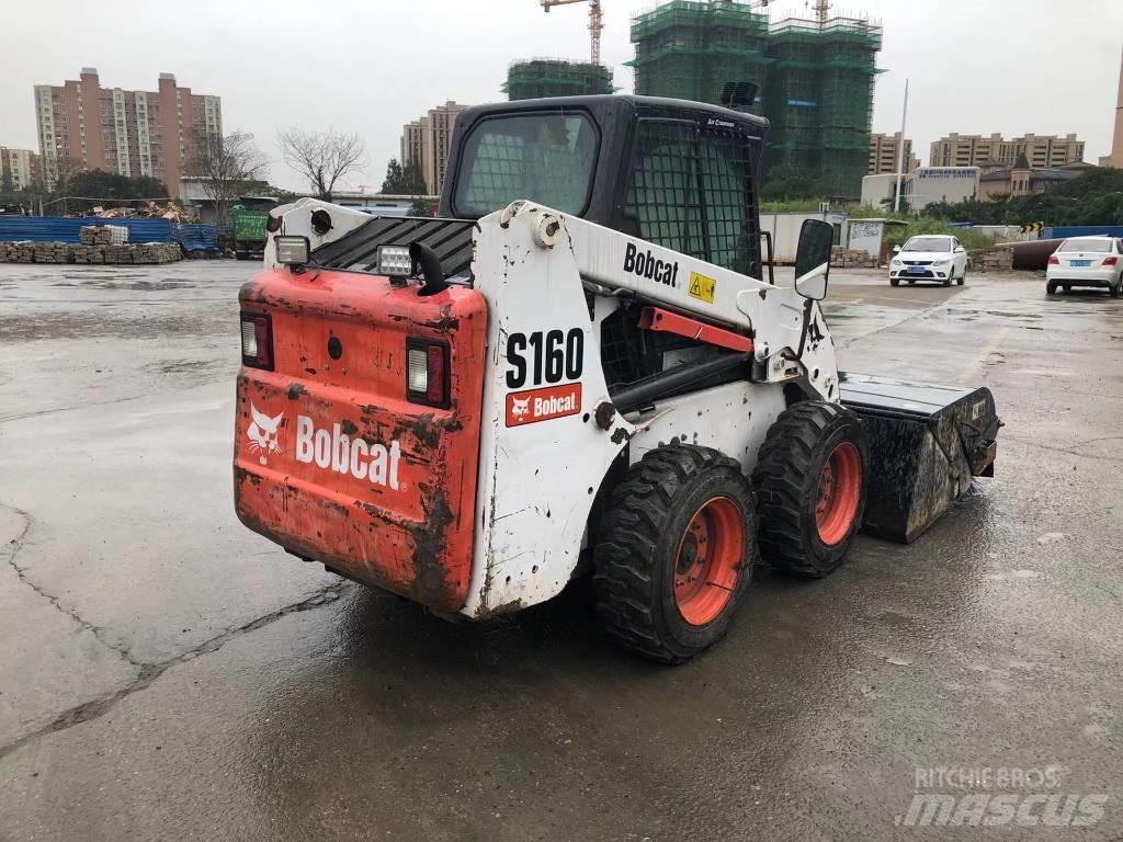 Bobcat S160 Krautuvai su šoniniu pasukimu