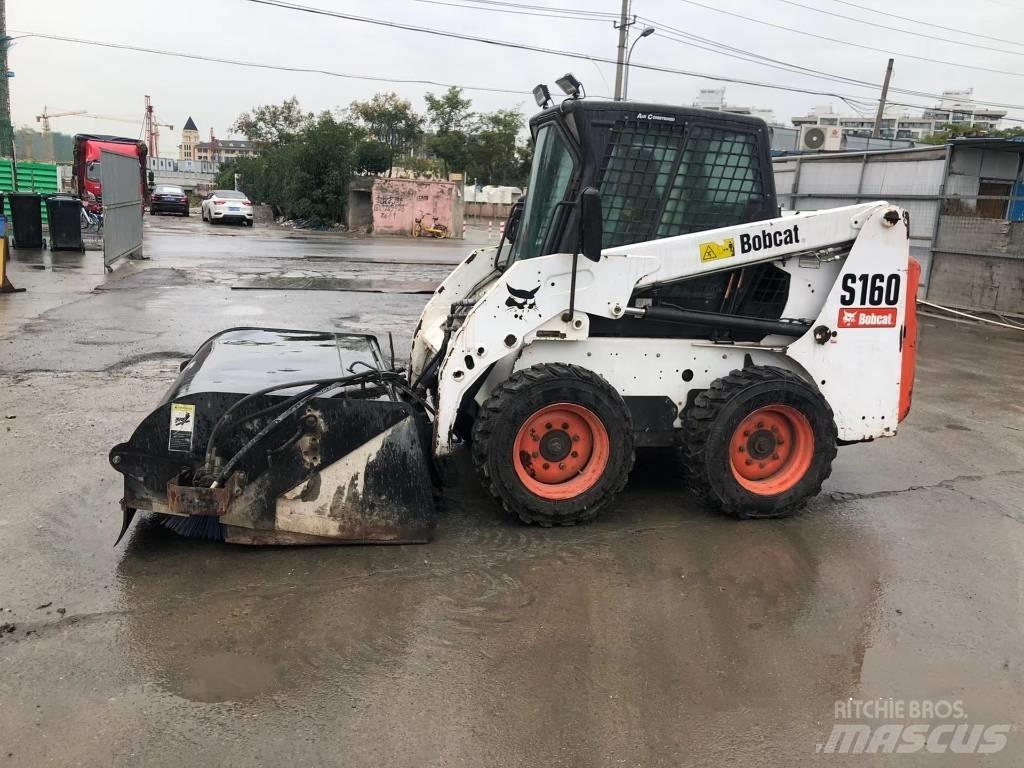 Bobcat S160 Krautuvai su šoniniu pasukimu
