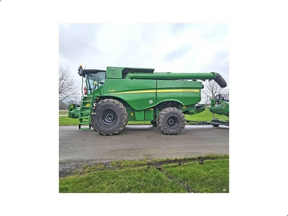 John Deere S 790 Derliaus nuėmimo kombainai
