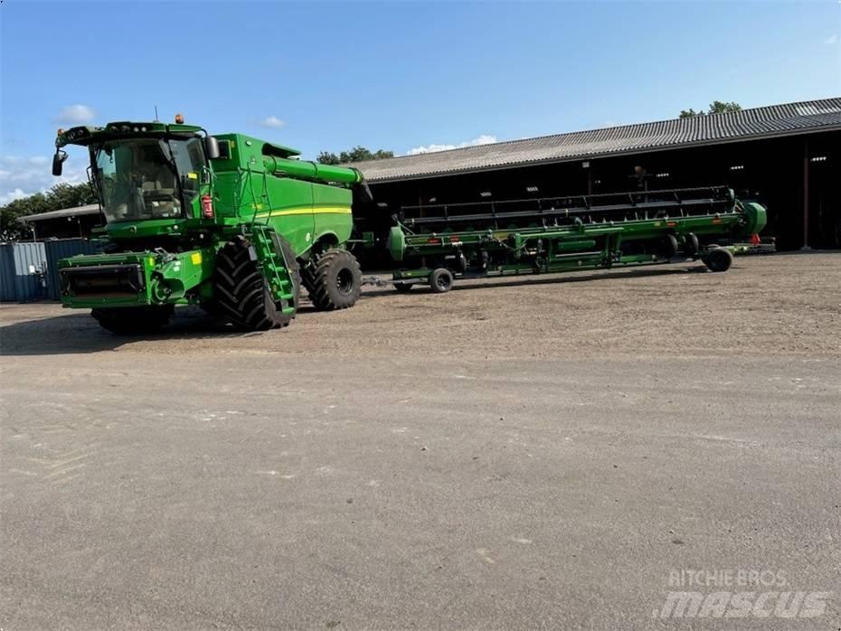 John Deere S 790 Derliaus nuėmimo kombainai