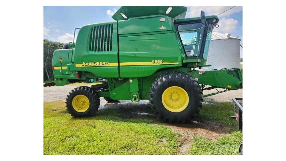 John Deere 9550 Derliaus nuėmimo kombainai
