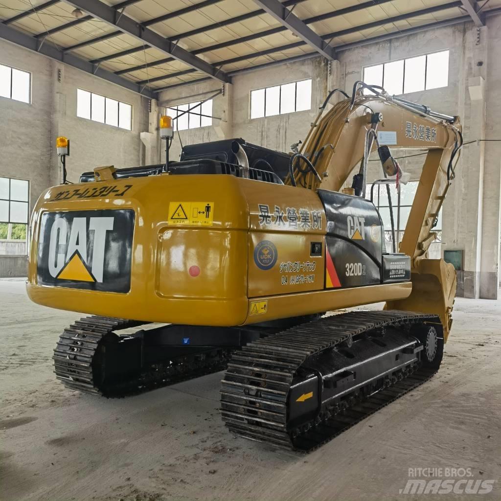 CAT 320 D2 Vikšriniai ekskavatoriai