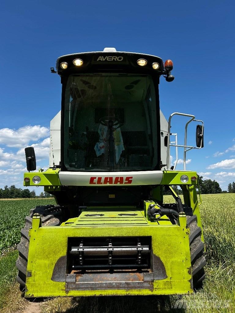 CLAAS Avero 240 Derliaus nuėmimo kombainai