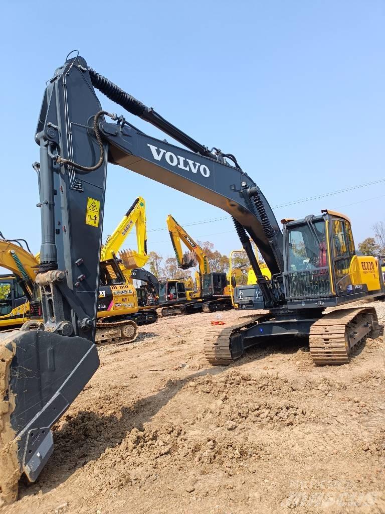 Volvo EC 220 Vikšriniai ekskavatoriai