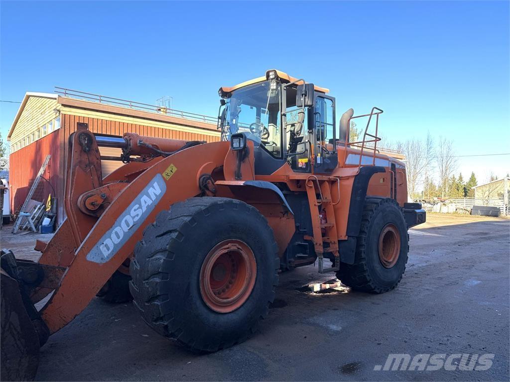Doosan DL 550-3 Naudoti ratiniai krautuvai
