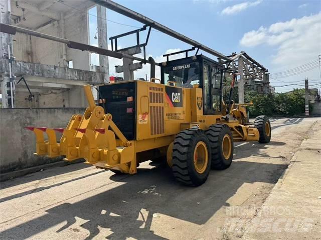 CAT 140 K Greideriai