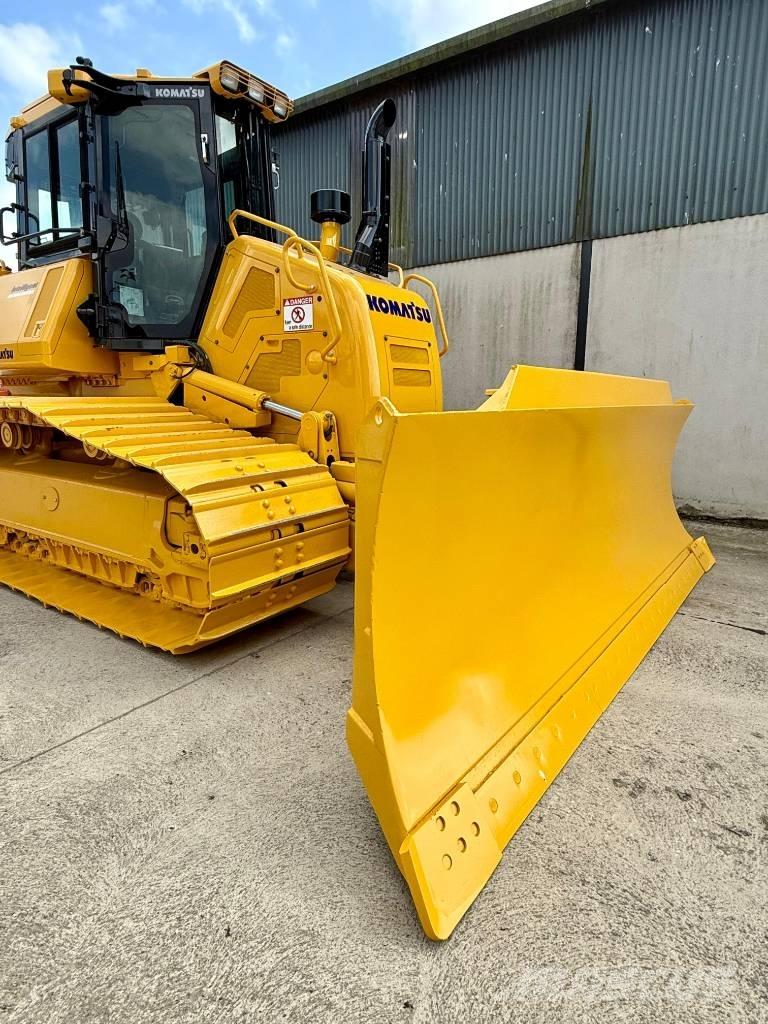 Komatsu D 61 PXi-24 Vikšriniai buldozeriai