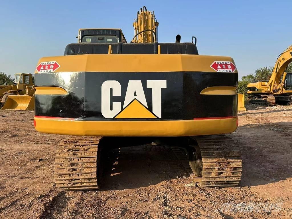 CAT 320B Vikšriniai ekskavatoriai