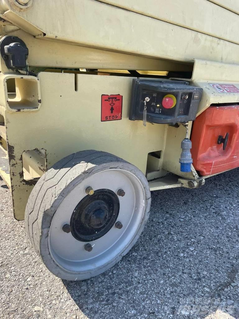 JLG 3246 ES Žirkliniai keltuvai