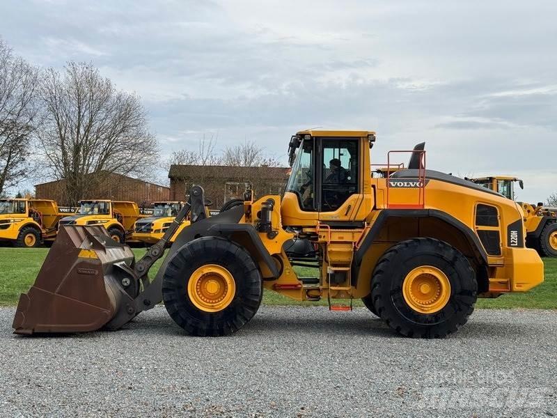 Volvo L 220 H Naudoti ratiniai krautuvai