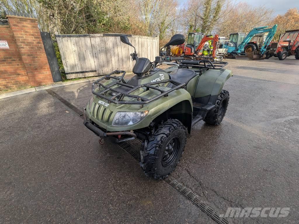 Arctic Cat 700 Visureigiai