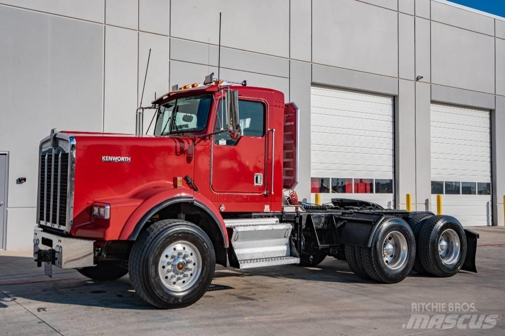 Kenworth T 800 Naudoti vilkikai