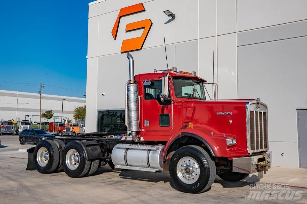 Kenworth T 800 Naudoti vilkikai