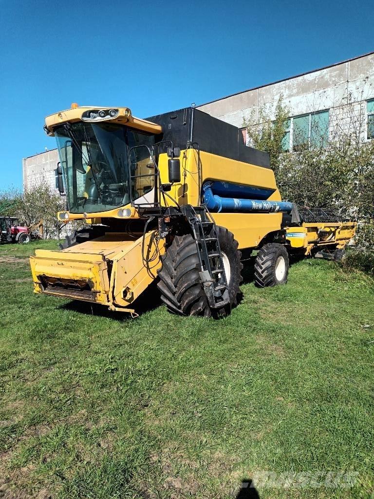 New Holland CS 6080 Derliaus nuėmimo kombainai