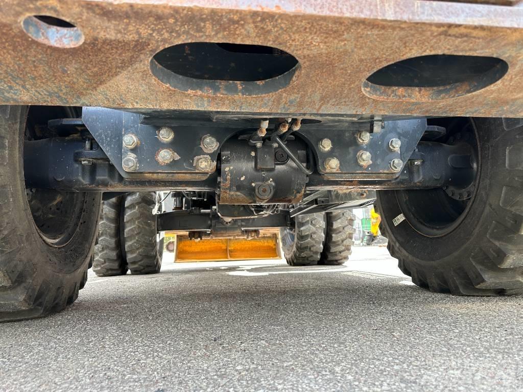Komatsu PW160-11 Ratiniai ekskavatoriai