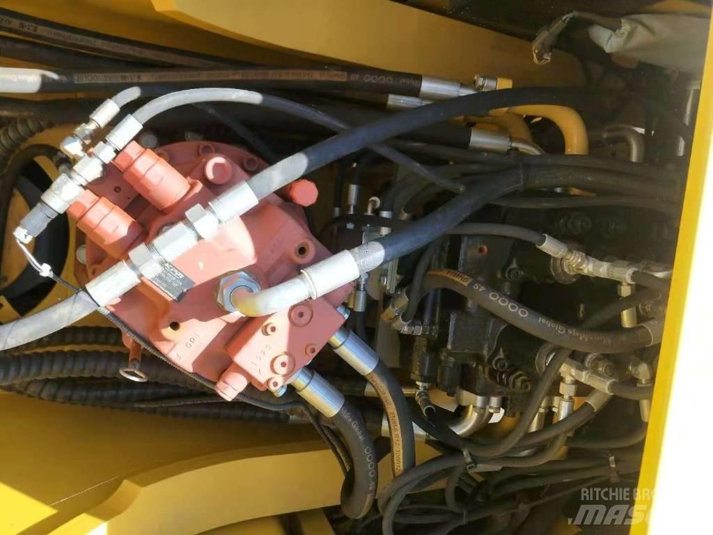 New Power NE225 Vidutinės galios ekskavatoriai 7-12 t