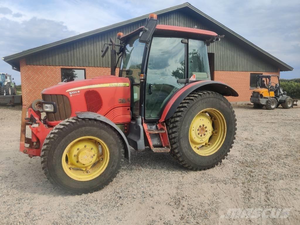 John Deere 5100 R Traktoriai