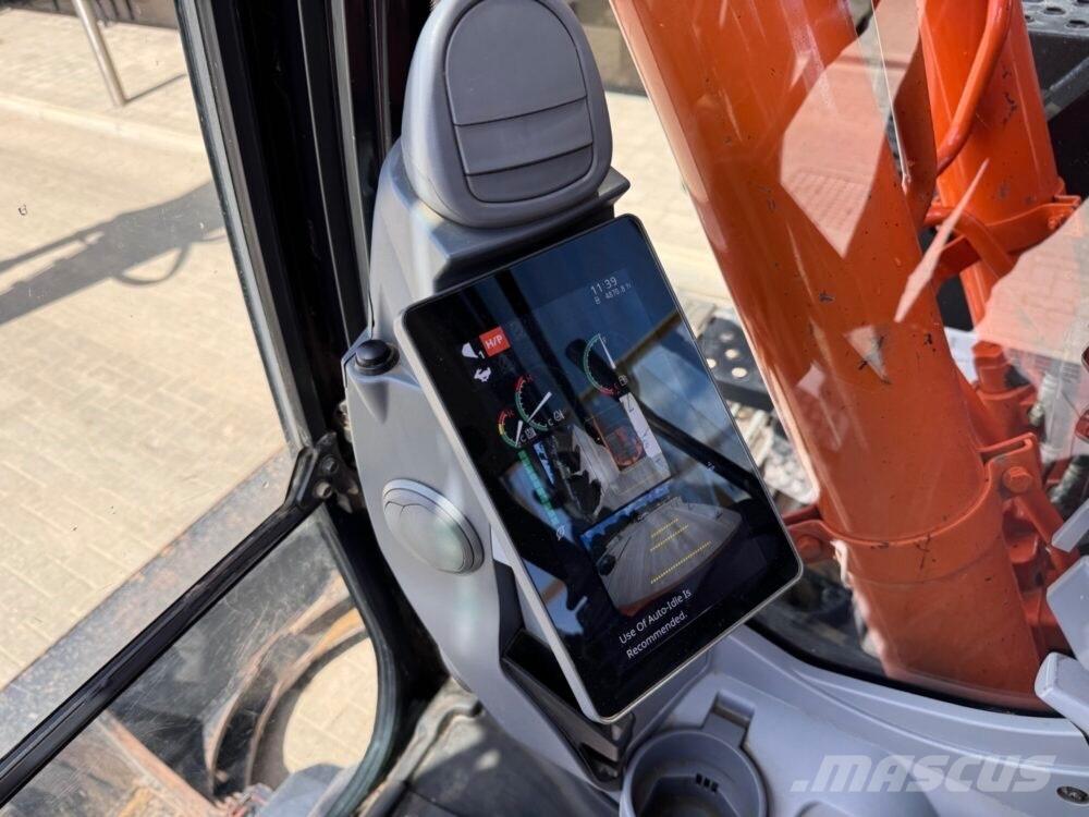 Hitachi ZX135USBL-7 Vikšriniai ekskavatoriai
