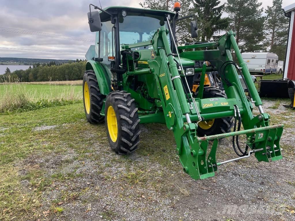 John Deere 5050E Traktoriai