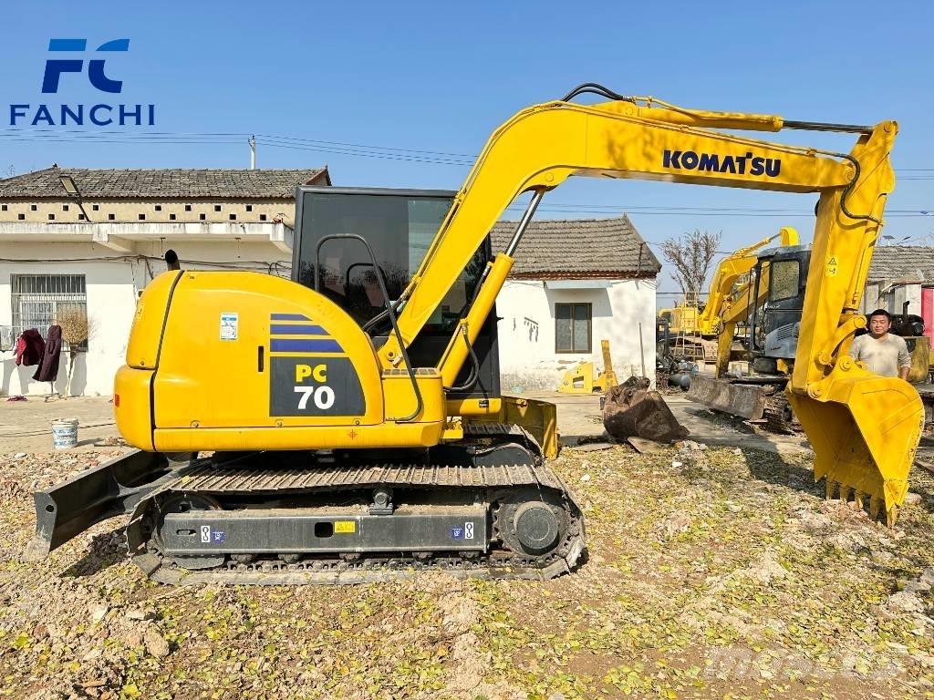 Komatsu PC70-8 Vikšriniai ekskavatoriai
