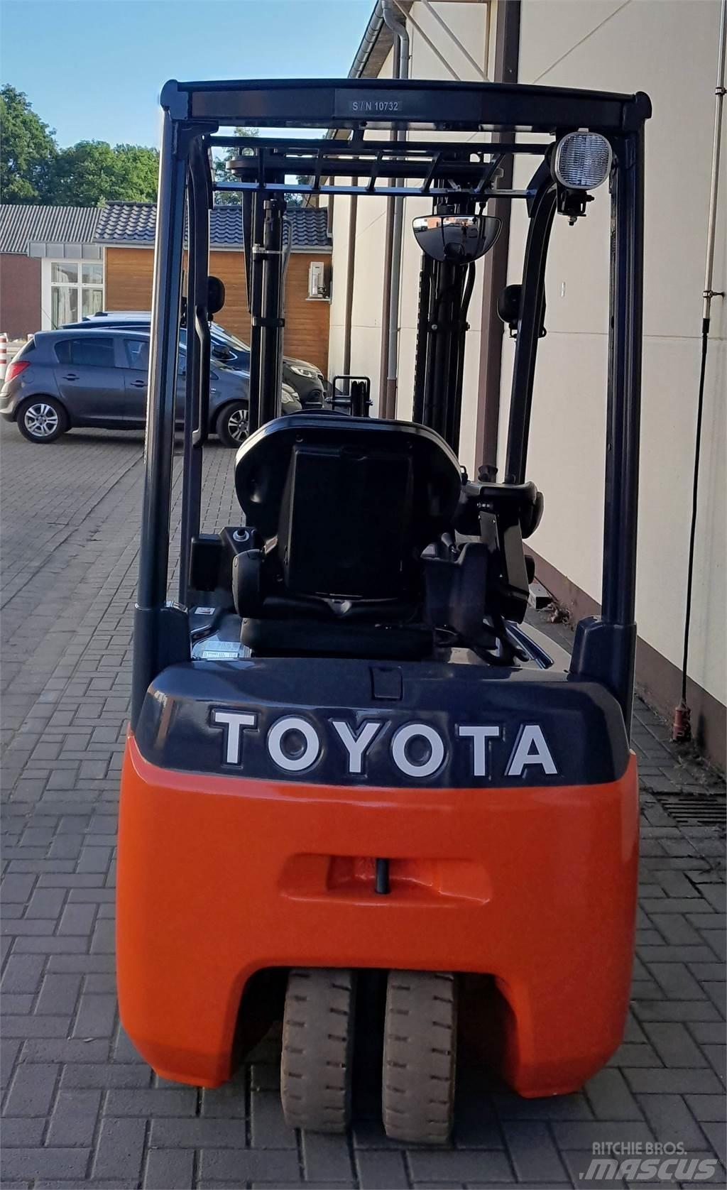 Toyota 8FBEK18T Elektriniai šakiniai krautuvai