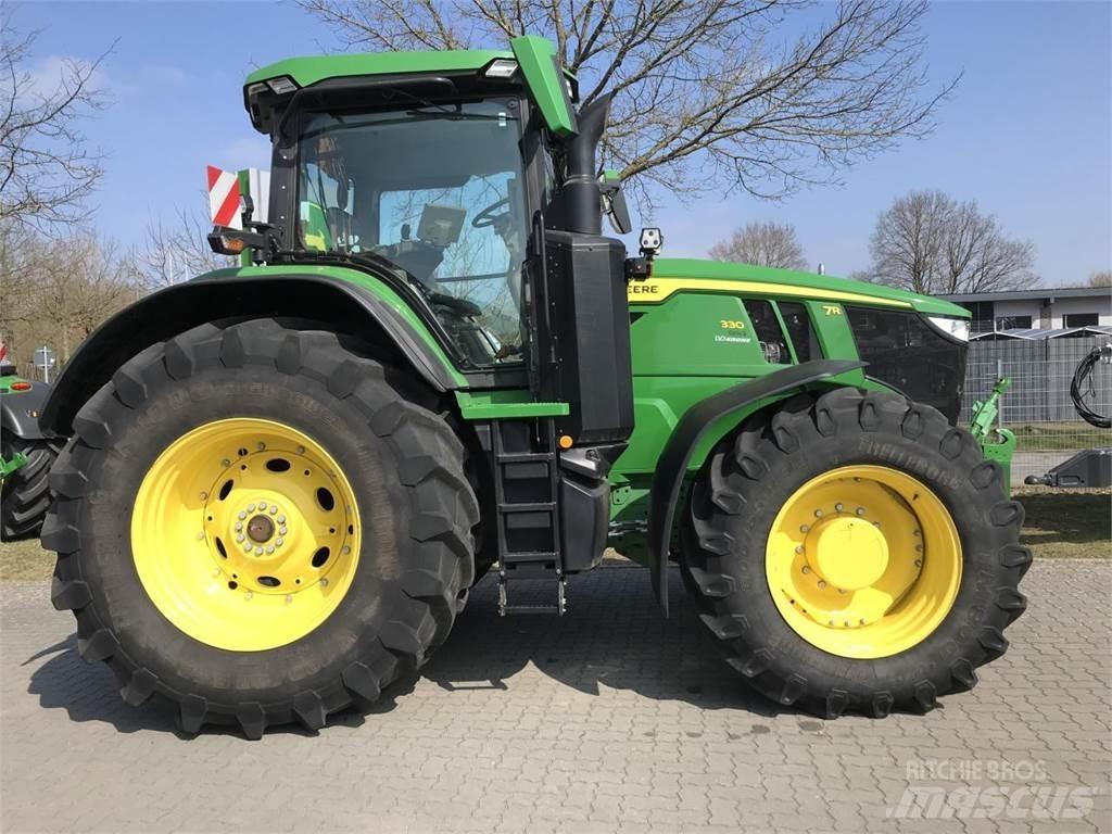 John Deere 7R 330 Traktoriai