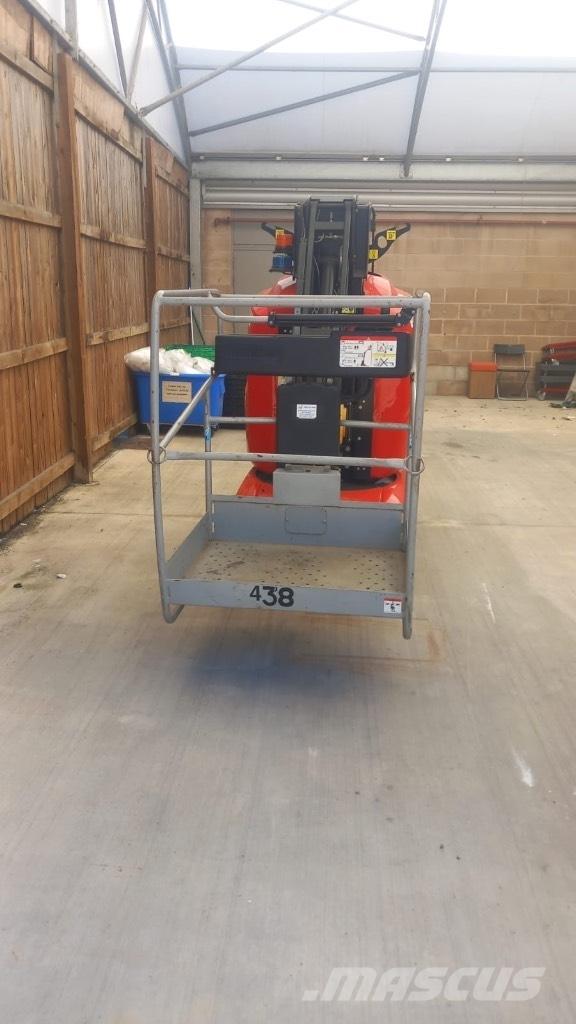Manitou 100 VJR Vertikalūs stiebiniai keltuvai