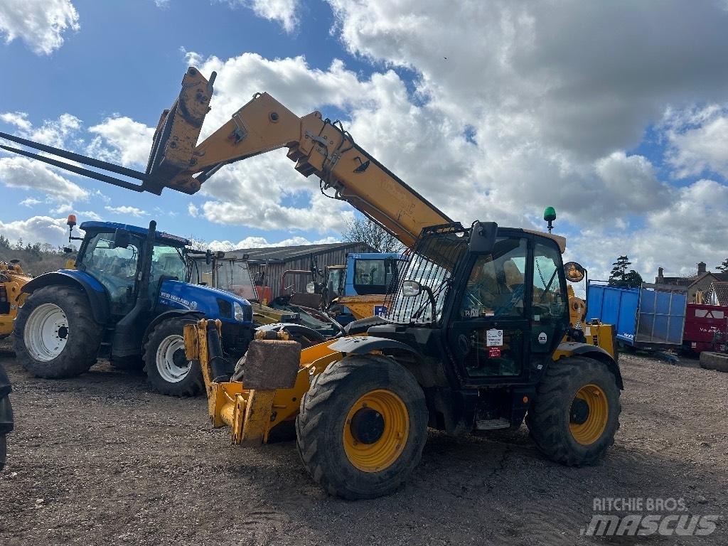 JCB 533-105 Teleskopiniai krautuvai
