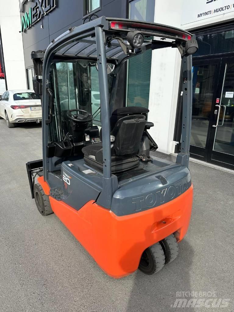 Toyota 8FBE20T Elektriniai šakiniai krautuvai