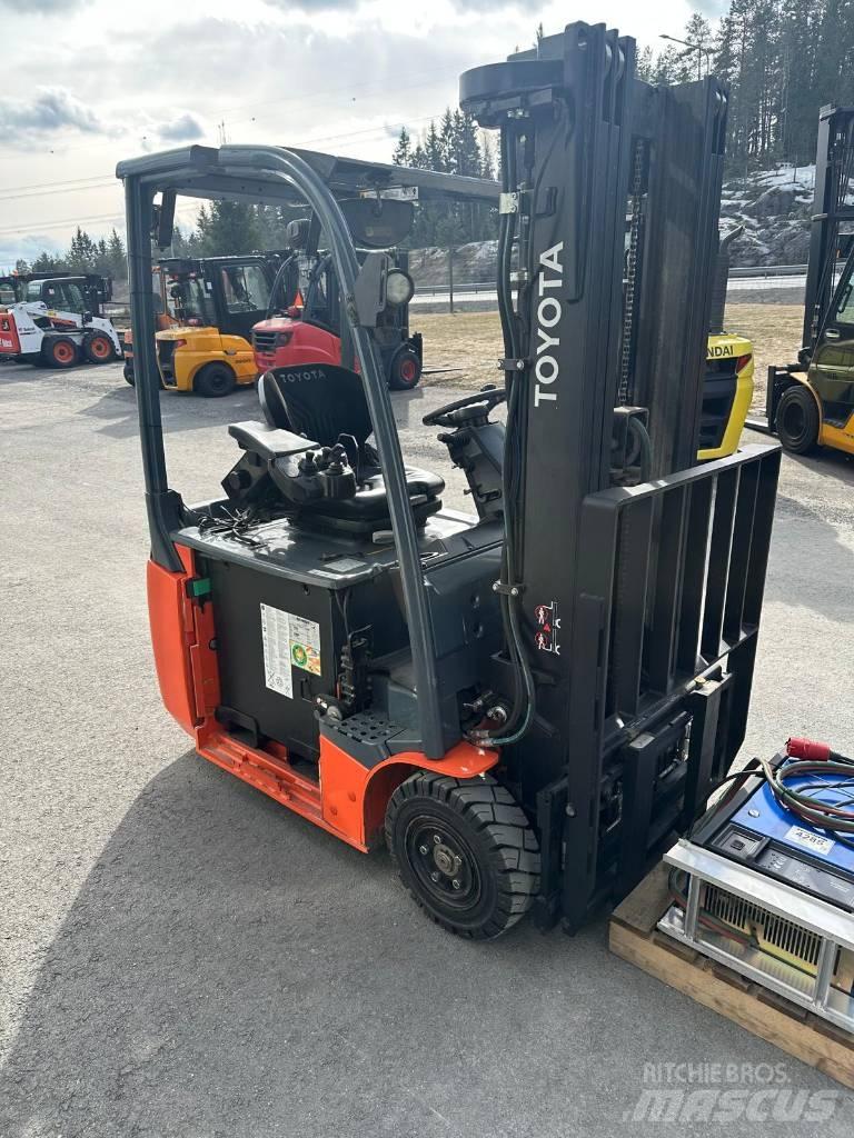 Toyota 8FBEK18T Elektriniai šakiniai krautuvai
