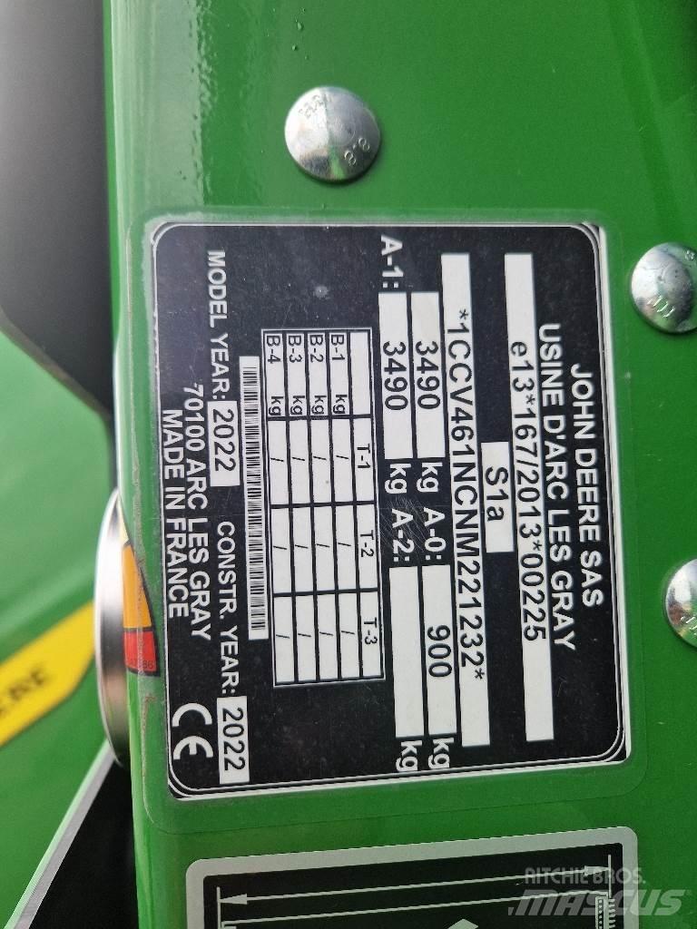John Deere V461M Ritinių presai