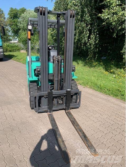 Mitsubishi FD25NT Dyzeliniai krautuvai