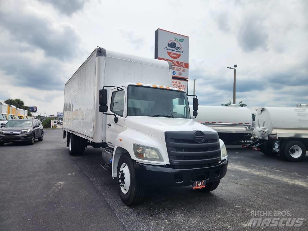 Hino 268 Sunkvežimiai su dengtu kėbulu