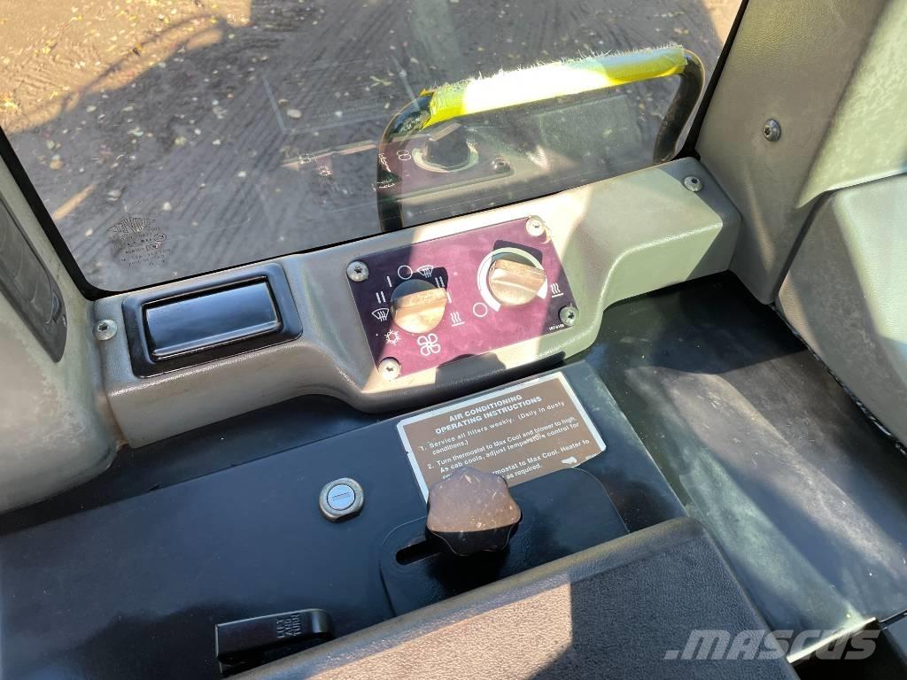 CAT 953 C Vikšriniai krautuvai