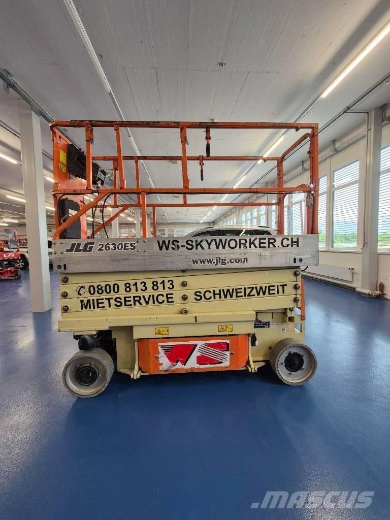 JLG 2630 ES Žirkliniai keltuvai
