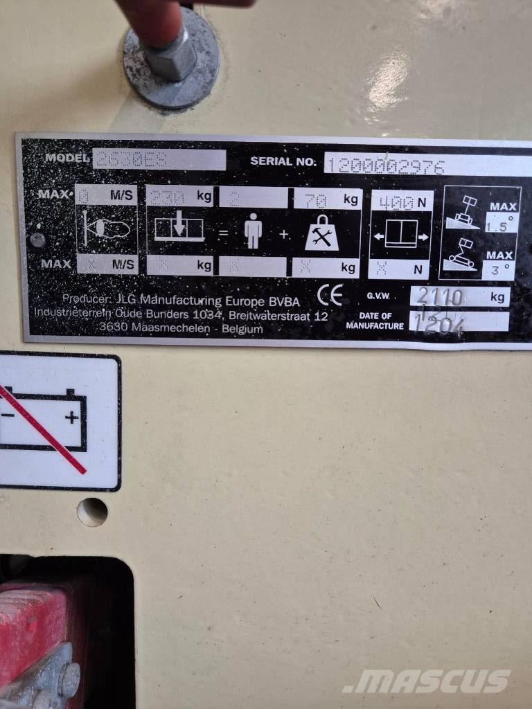 JLG 2630 ES Žirkliniai keltuvai