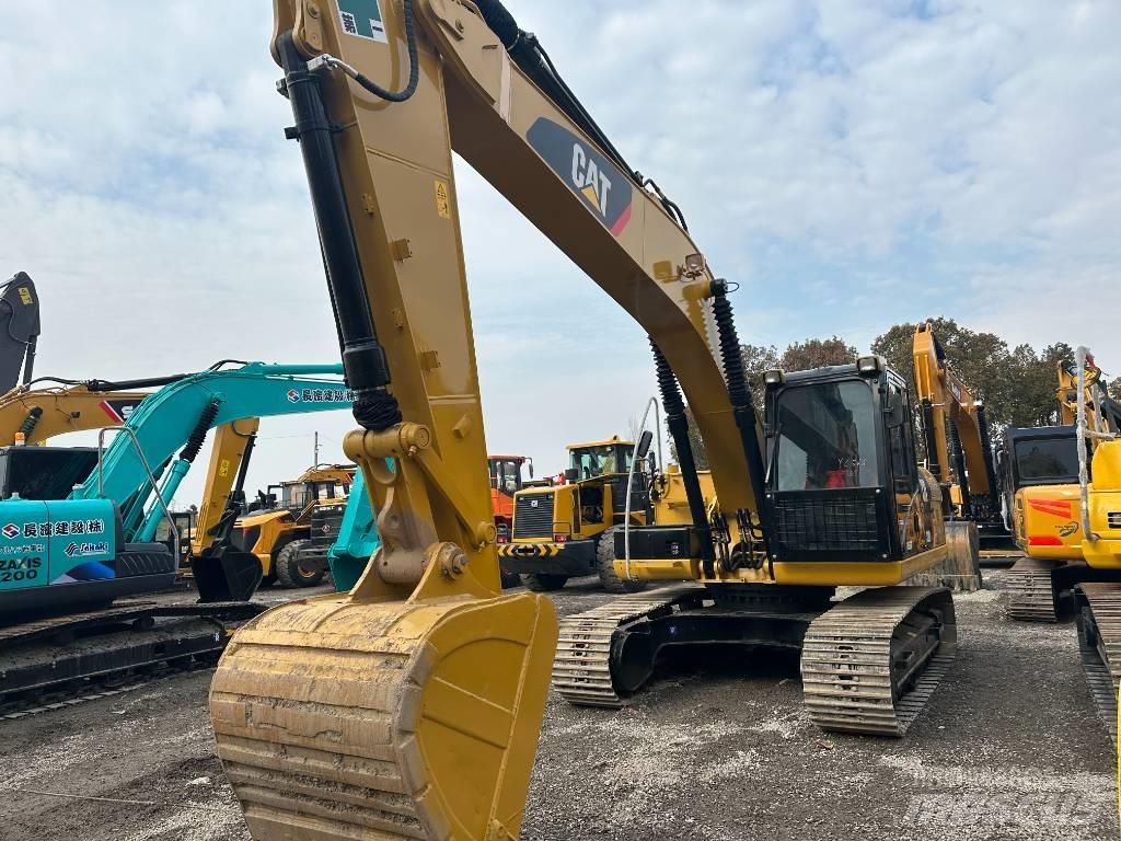 CAT 320 D2 Vikšriniai ekskavatoriai