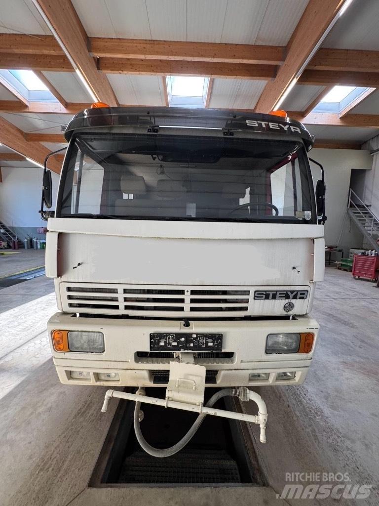 Steyr 13S21 Gaisrinės