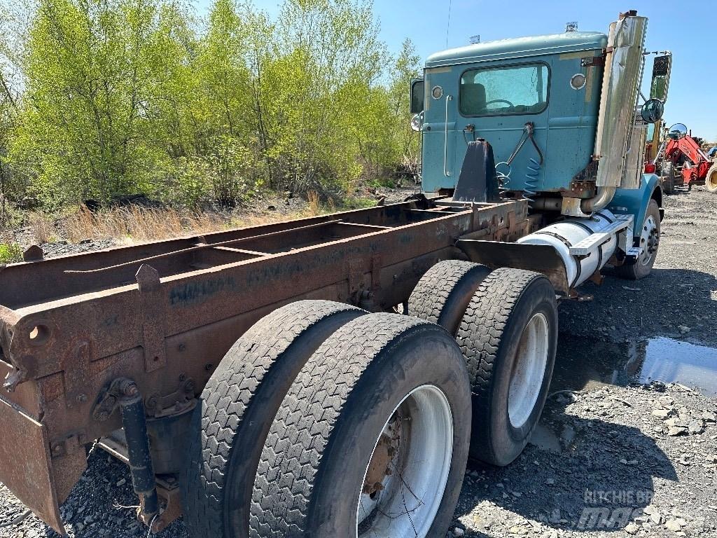 Western Star 4964FX Naudoti vilkikai