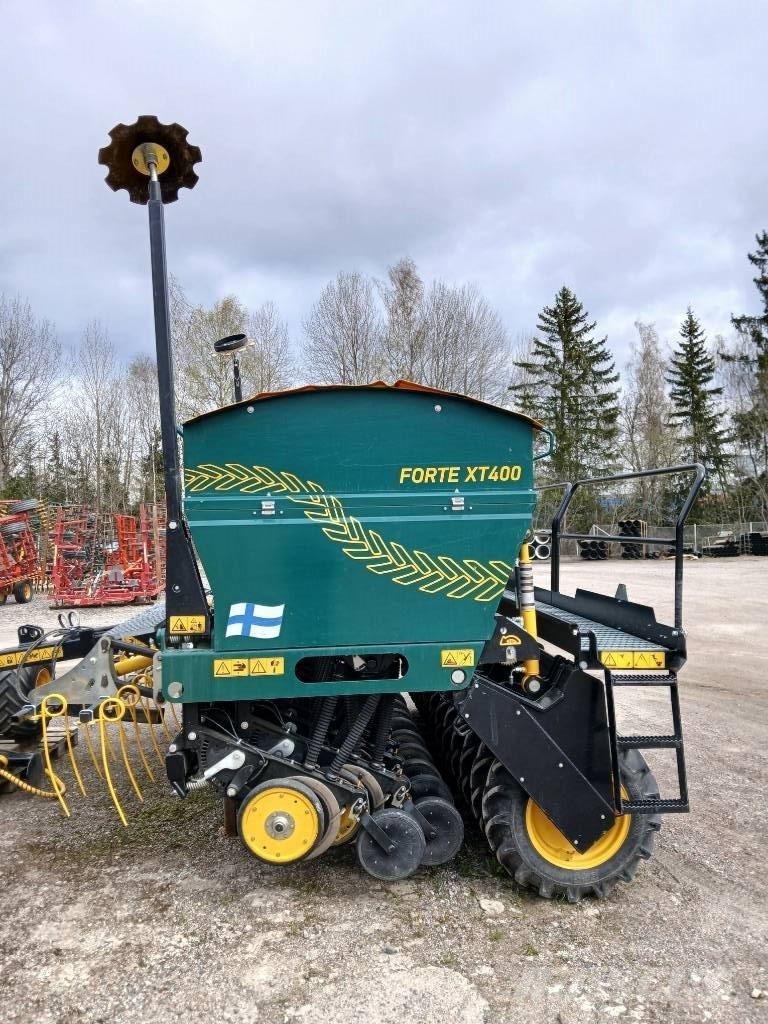 Multiva XT 400 Sėjamieji kombainai