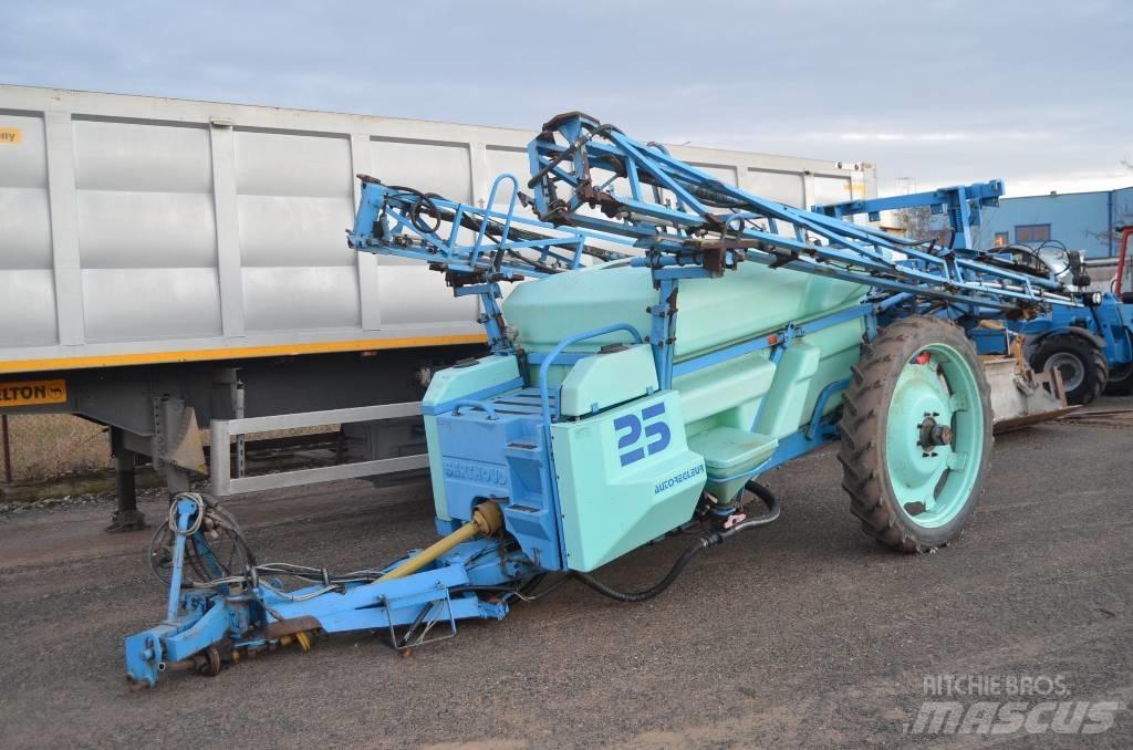 Berthoud Racer 25 Prikabinami purkštuvai