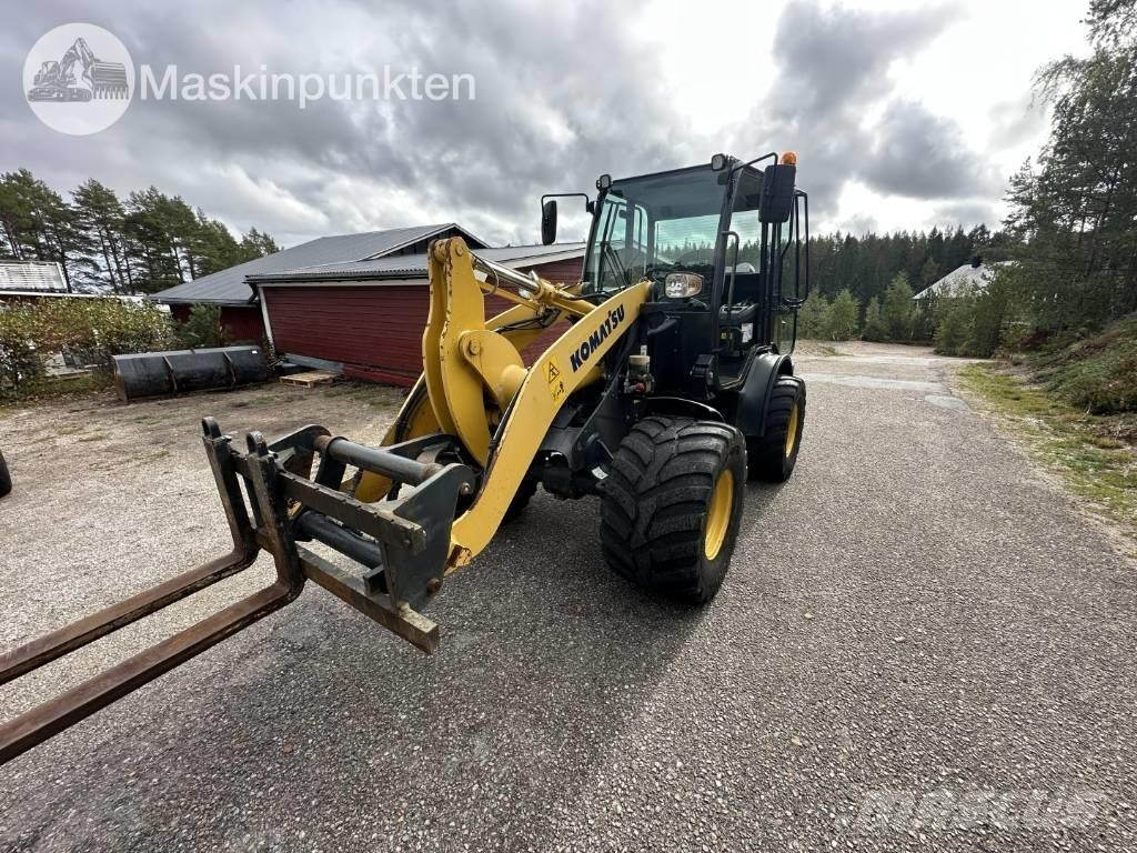 Komatsu WA 70 M-8 Naudoti ratiniai krautuvai