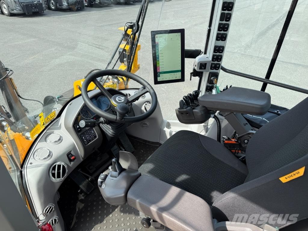 Volvo L 90 H LockUp Naudoti ratiniai krautuvai