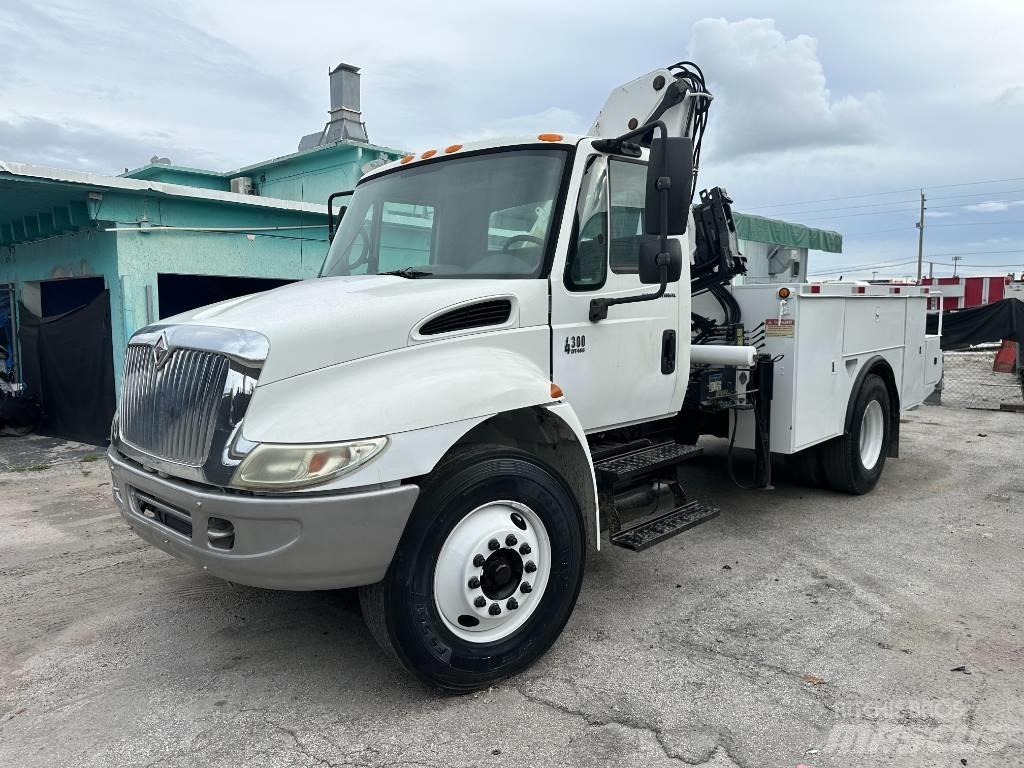 International 4300 Kita