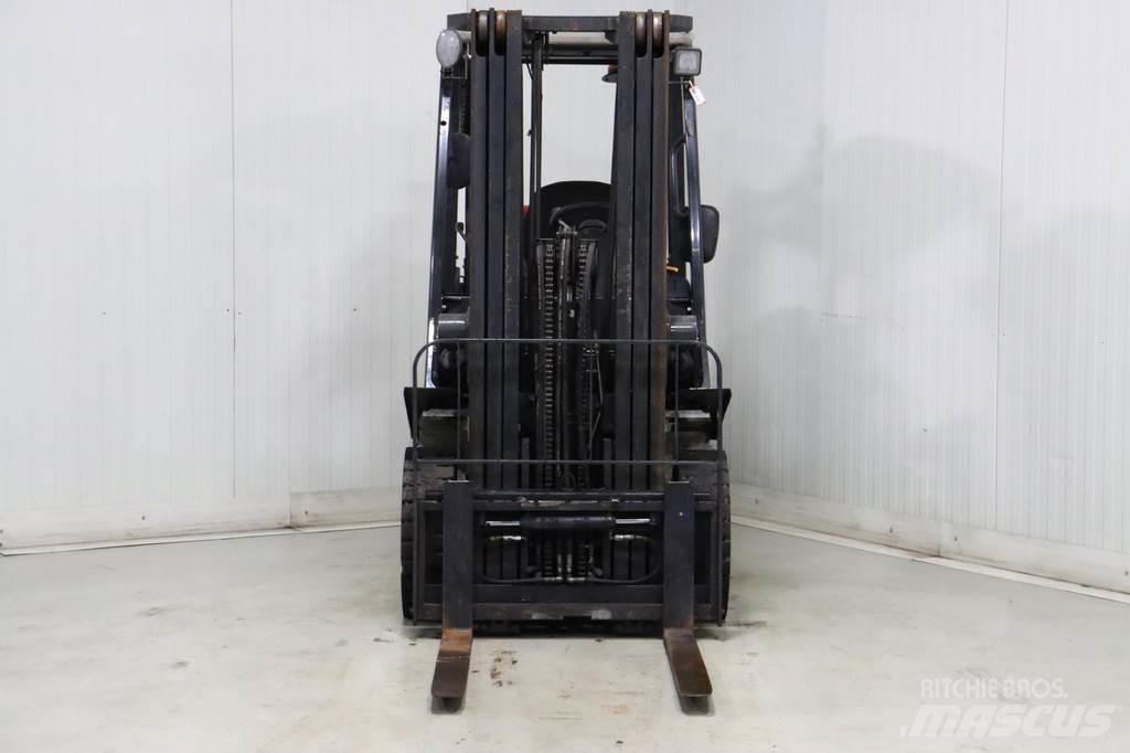 Nissan U1D2A20LQ LPG (dujiniai) krautuvai