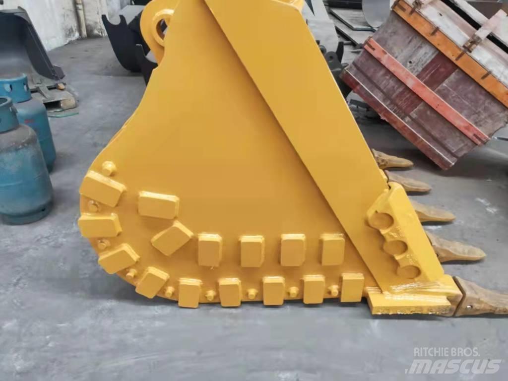 Komatsu PC220 Kaušai