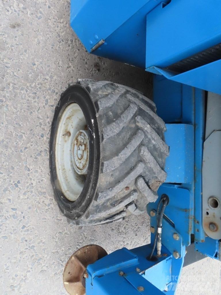 Genie GS 3268 RT Žirkliniai keltuvai