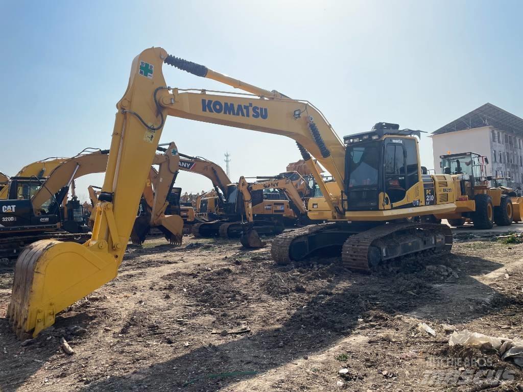 Komatsu 210 Vikšriniai ekskavatoriai